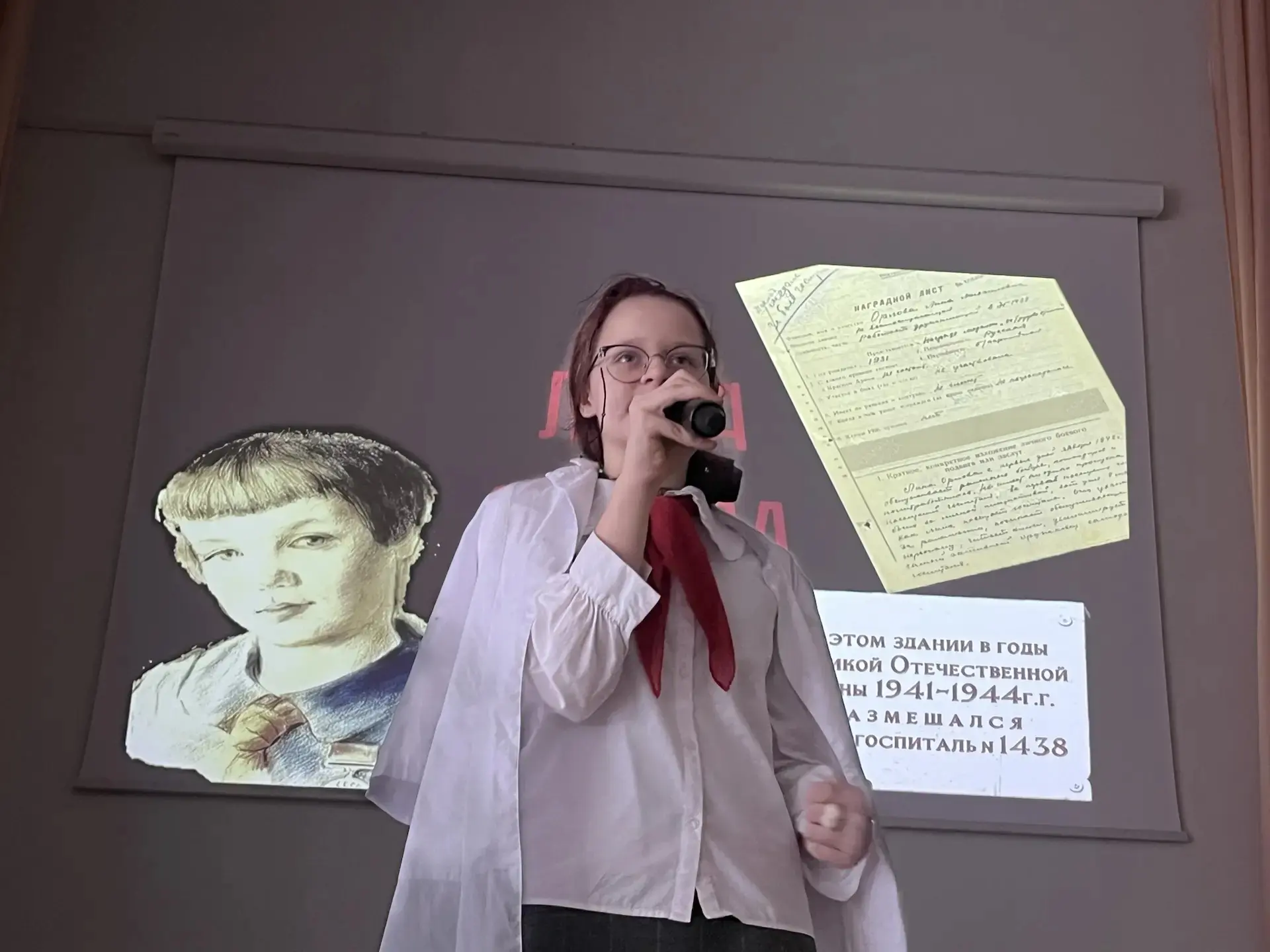 🎭 7 мая 2026 года на сцене нашей школы состоялась долгожданная премьера спектакля «Дети войны». Это 
