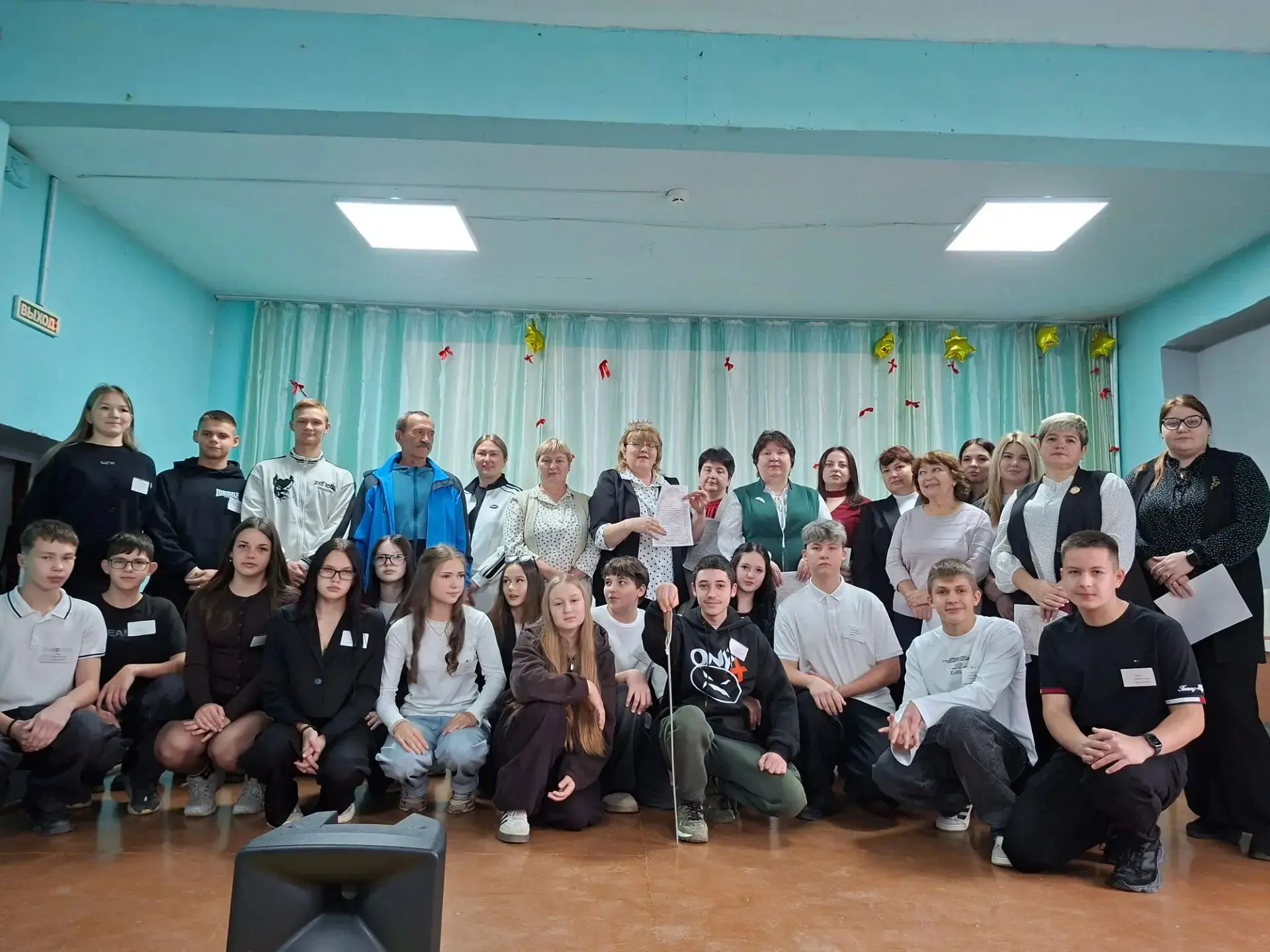 Сегодня в школе прошёл по-настоящему прекрасный праздник, посвящённый Дню учителя!