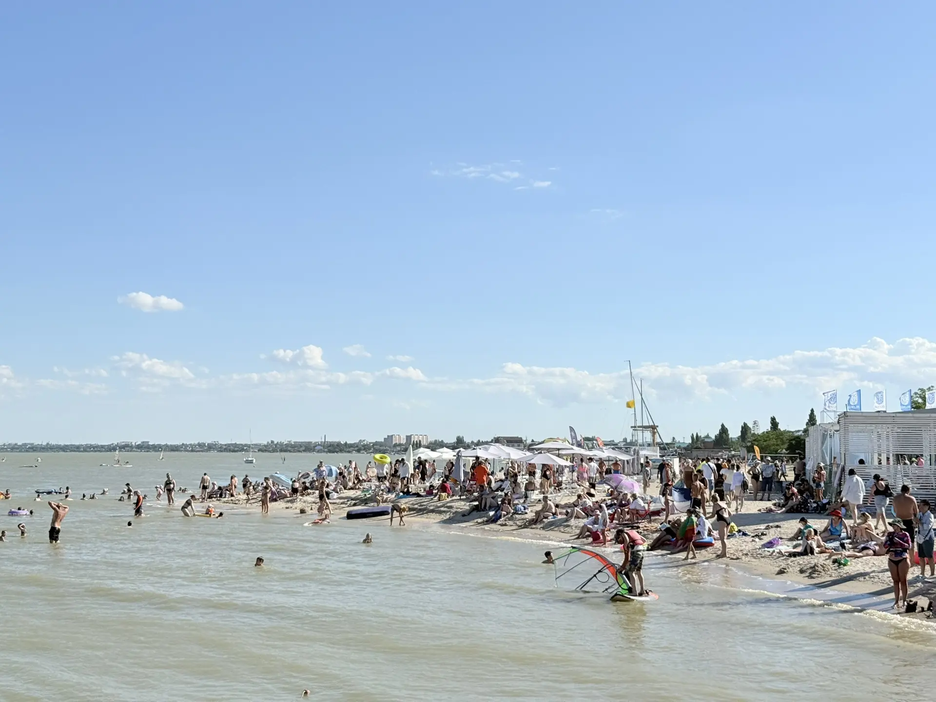 🏖 Ейск обогнал Анапу по стоимости аренды жилья для туристов

По данным сервиса онлайн-бронирования 