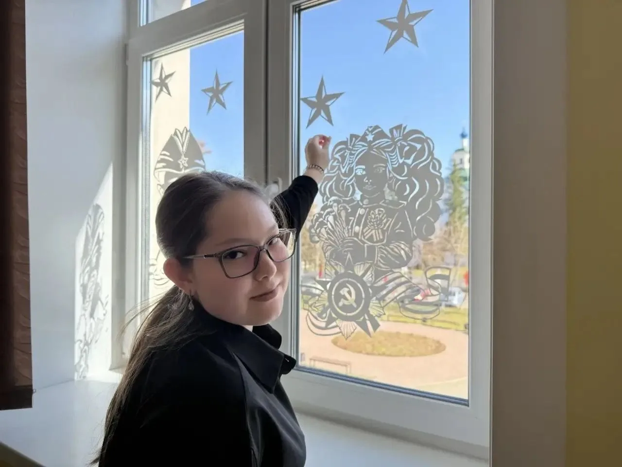 Наша школа — в «Окнах Победы» Есть вещи, которые не требуют громких слов. Иногда достаточно просто п
