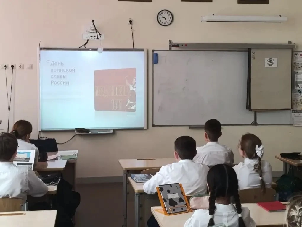 🎖️📽️ ПРОСМОТР ДОКУМЕНТАЛЬНОГО ФИЛЬМА «КОМАНДОВАТЬ ПАРАДОМ БУДЕТ ОН: ИСТОРИЯ ОДНОГО ГЕНЕРАЛА» 🎖️📽️  1