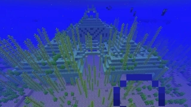 🌊 Океанский монумент — место, куда нельзя идти “просто посмотреть”

В Minecraft океанский монумент 
