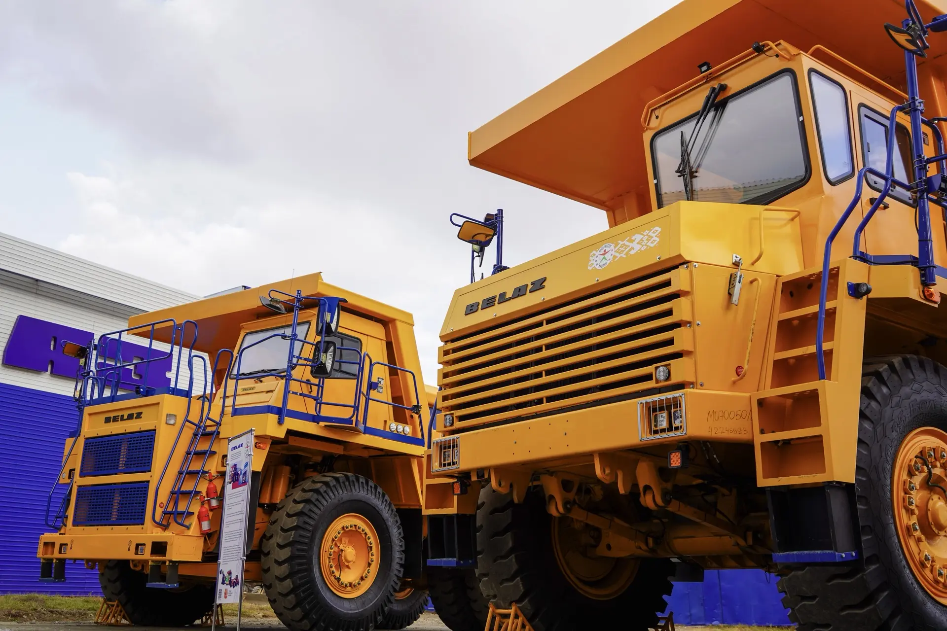 🚜 От БЕЛАЗов до МАЗов: Магадан расширяет сотрудничество с Беларусью