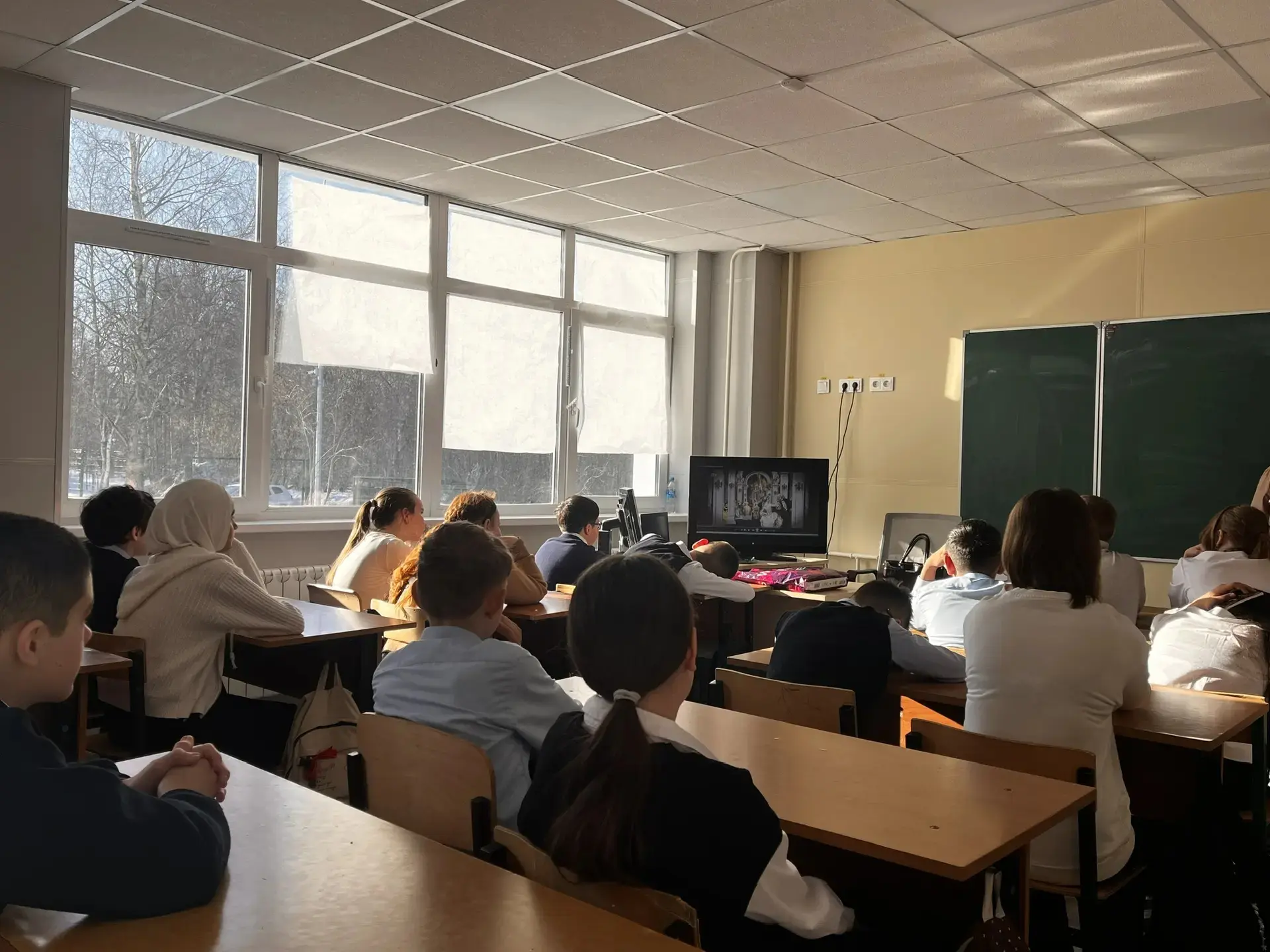 Всемирный день театра в  МБОО "Гимназия".  В МБОО «Гимназия» с размахом отметили Всемирный день теат