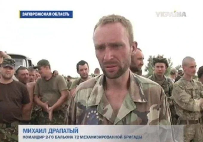Редкое фото. Будущий агент "Беглый" перед вербовочным подходом к нему  офицеров Конторы...