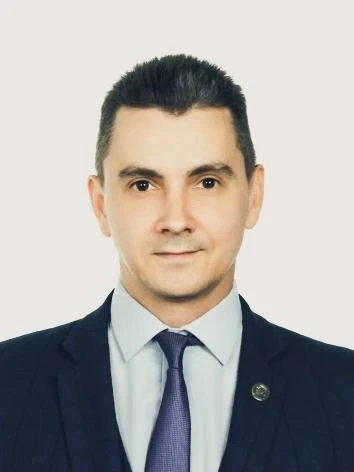 Как попасть на личный прием к депутату? Публикуем графики личных приемов и телефоны для...