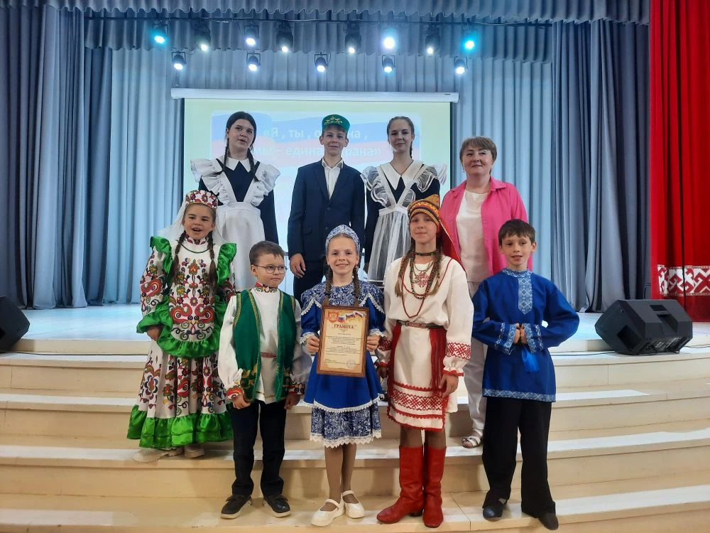 МЫ ПЕРВЫЕ в муниципальном театральном фестивале-конкурсе  "В единстве народов - сила Ро...