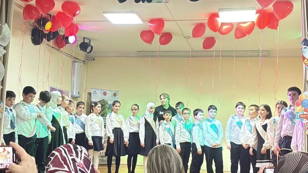 Прощай, начальная школа! 🥳🔔 

⚡В школе прозвучал последний звонок для выпускников 4-х классов!
В а