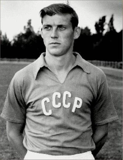 К 70-летию ярославского "Шинника"

Сегодня к дню начала чемпионата мира по футболу мы решили вновь н