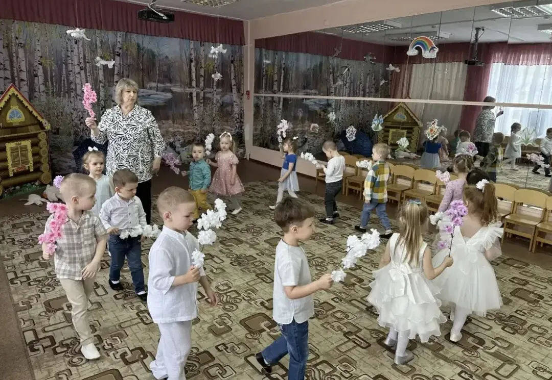 В младшей группе прошло веселое развлечение «В гости к Солнышку»!