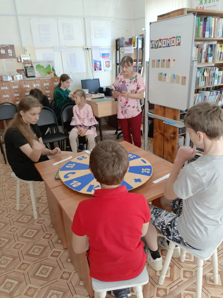 Встреча с классиком может быть не только умной, но и очень веселой! Сегодня ребята из н...