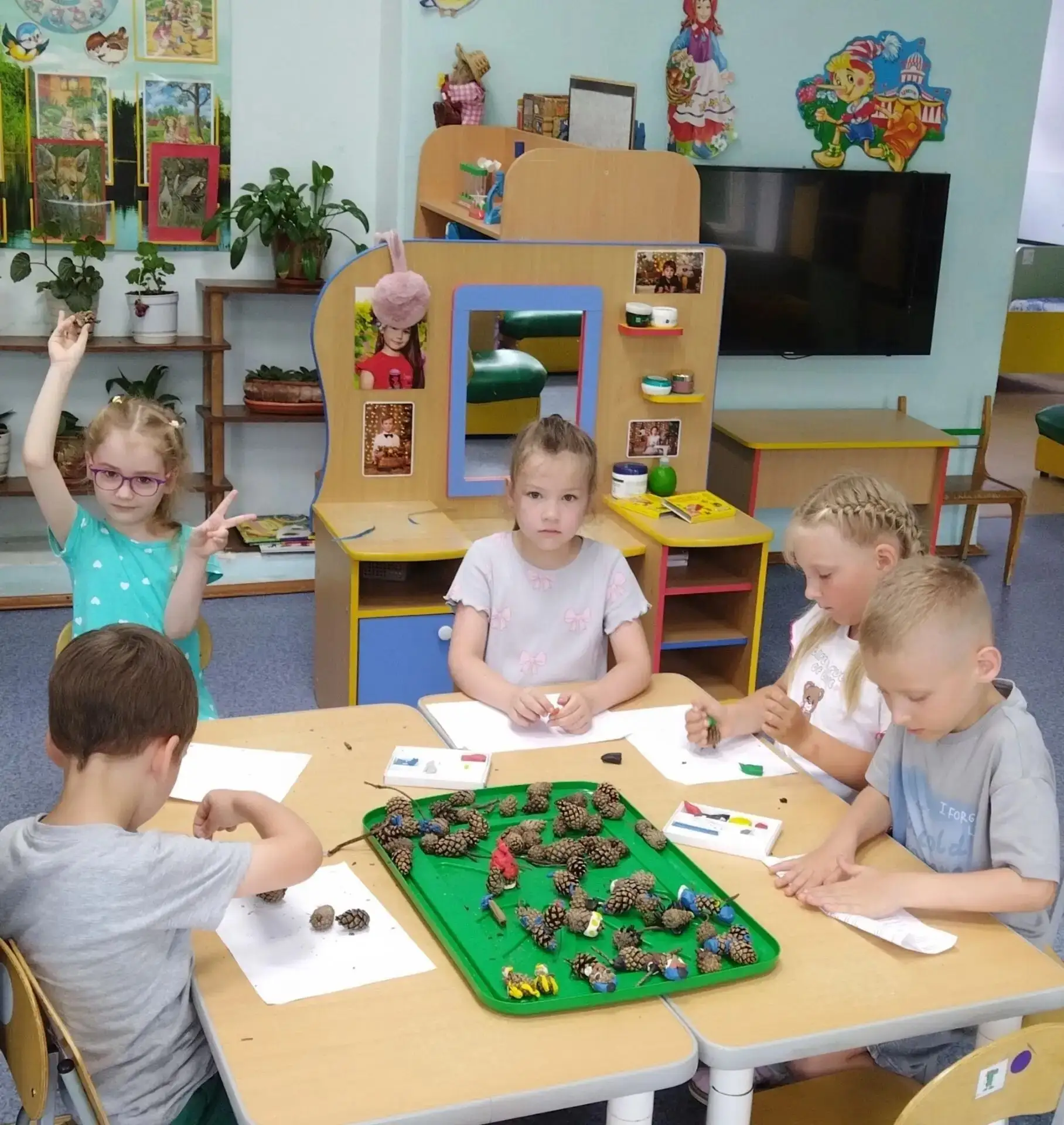 🎉 Волшебное путешествие в Шишкину сказку! 🎉

Вместе с ребятами мы отправились в удивительное путеш