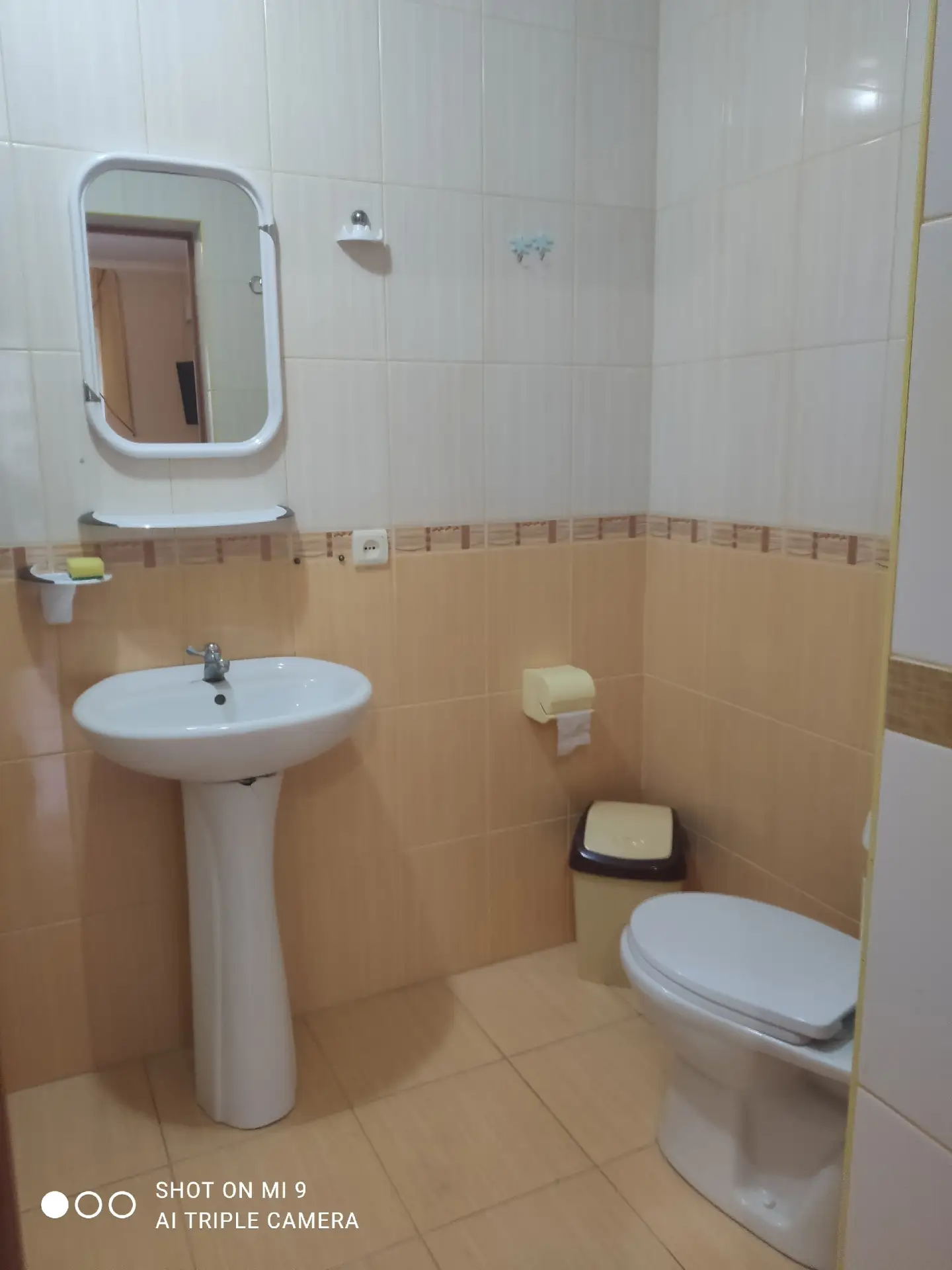 #СУДАК  Предлагаем Вам для отдыха однокомнатные и двухкомнатные домики, комфортабельные двухместные 