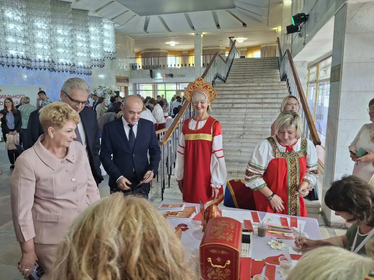 💛🤝Накануне Дня социального работника, в Череповце, прошло совещание «Социальная защит...