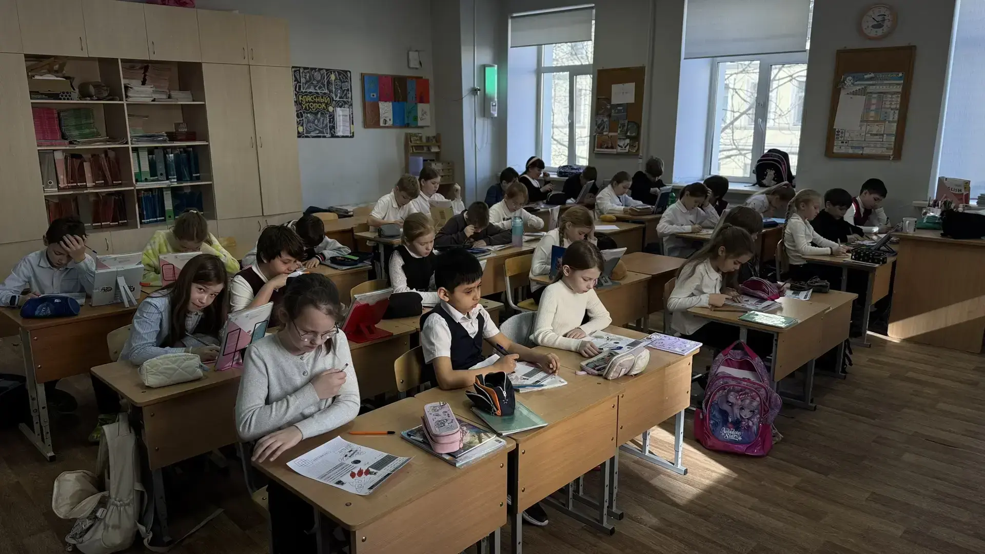 Космический расчет: День математики в начальной школе! 🧮🚀🌕  Предметная неделя в филиале начальной шк