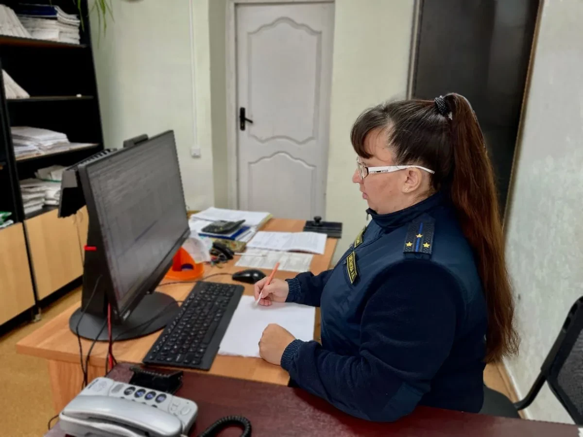 Житель Заволжского района попытался откупиться от сотрудников ГИБДД и потерял 50 тысяч ...