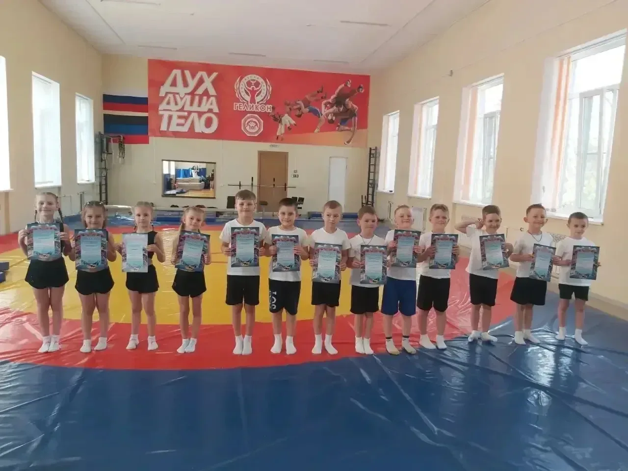 В спортшколе «Фаворит» прошло первенство по спортивной гимнастике