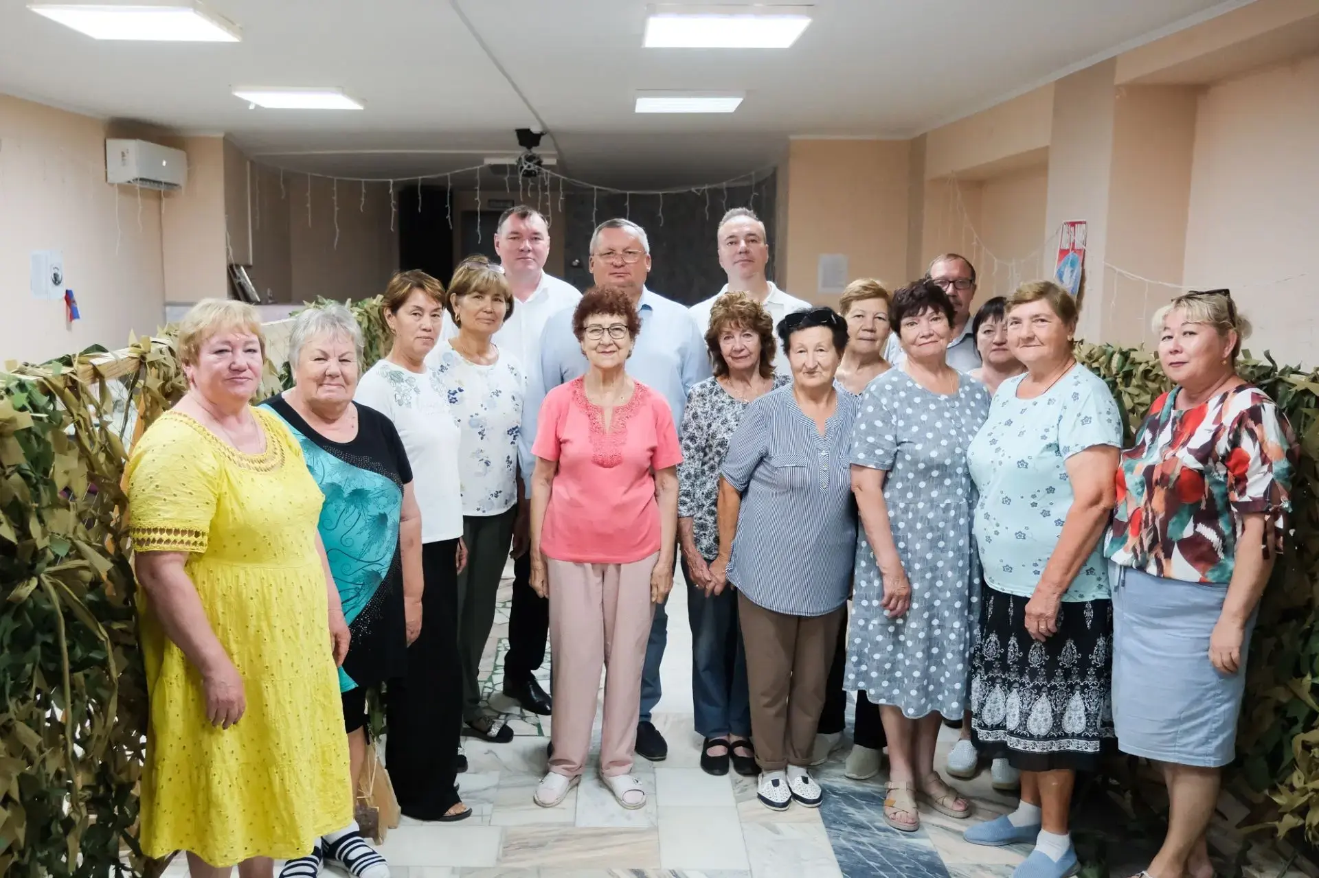 Дом культуры поселка Верхнекалиновский стал штабом тыловой поддержки