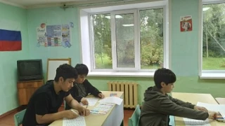 🇷🇺 В нашей школе прошла Всероссийская акция «Цвета Родины», посвящённая Дню Государст...