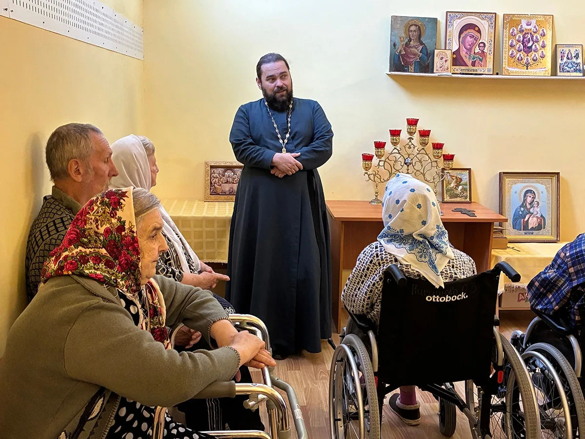 Два последних занятия кружка «Благословение» прошли в формате духовных бесед с батюшкой...