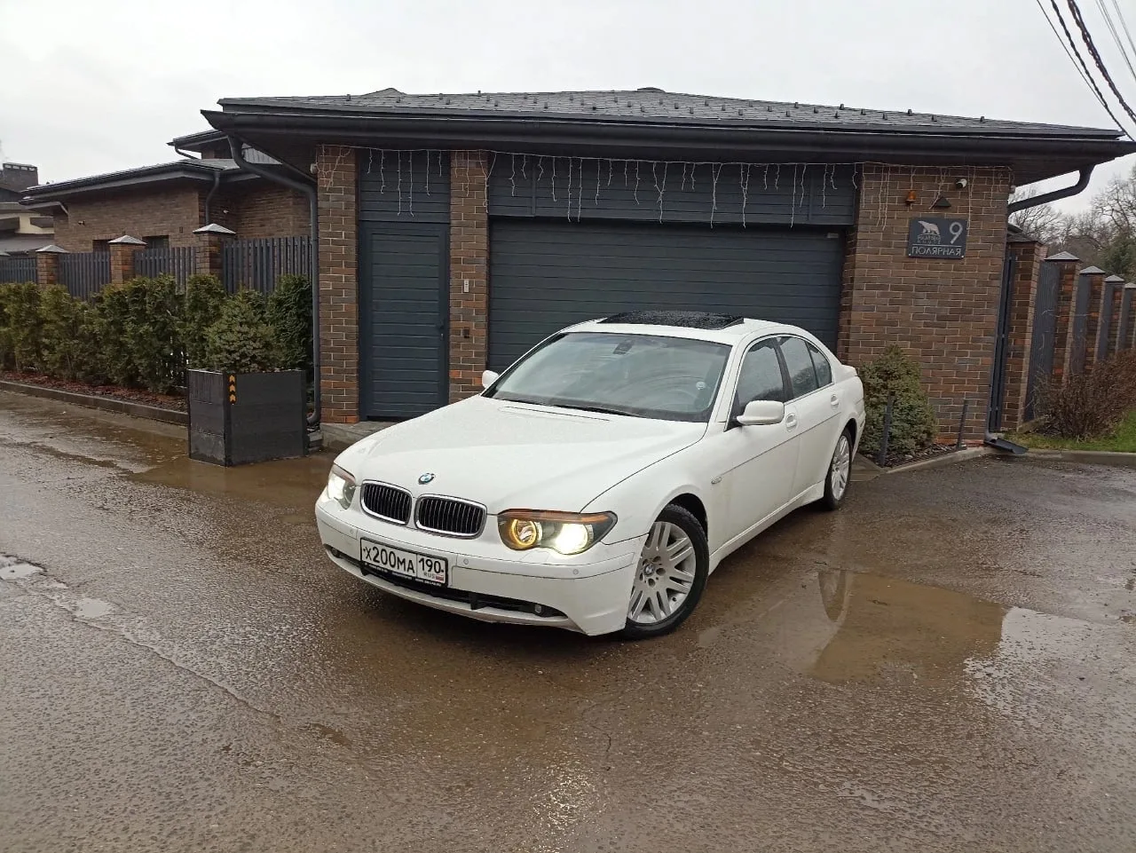 BMW 735i E65, 3.6 AT (272 л.с.)
