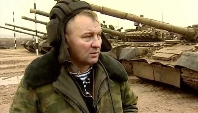 Вот Чечня - это юридически территория России, - продолжал Гром, - и по идее, здесь долж...
