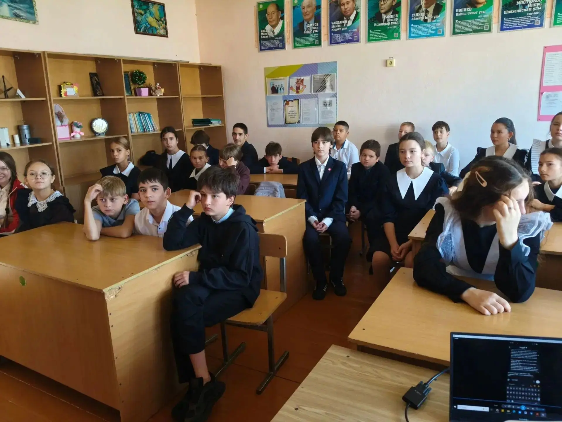 В школе прошел Единый классный час ко Дню солидарности в борьбе с терроризмом 🕯️3 сент...