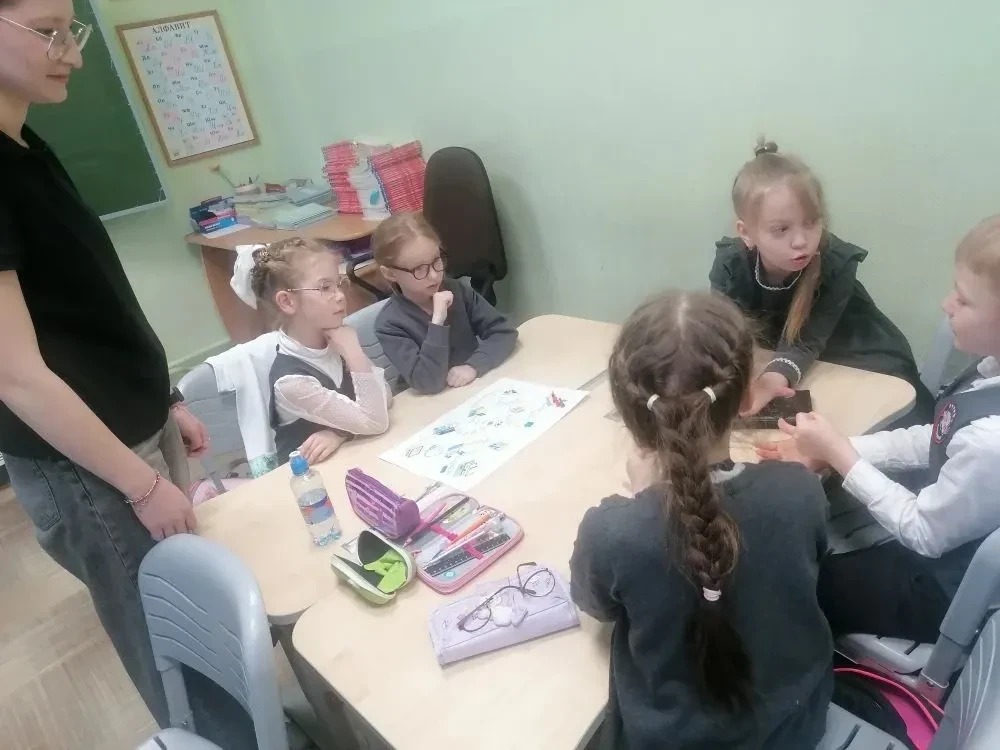 Первоклассники постигли тайны финансов вместе с героями Простоквашино! 🤑🧑‍💼  18 февраля наши маленьк