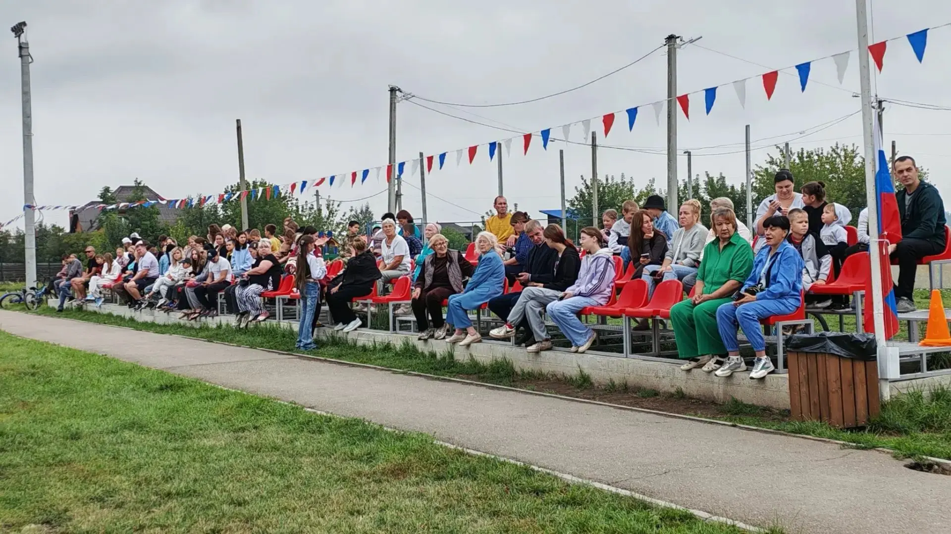 🎉 День флага России в Карлуке — праздник удался на славу! 🎉