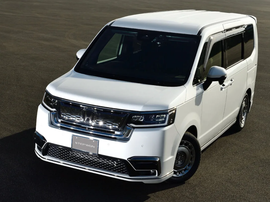 HONDA STEPWGN: МИНИВЭН, В КОТОРОМ ПРОДУМАЛИ ВСЁ

Когда нужен действительно семейный автомобиль, одно