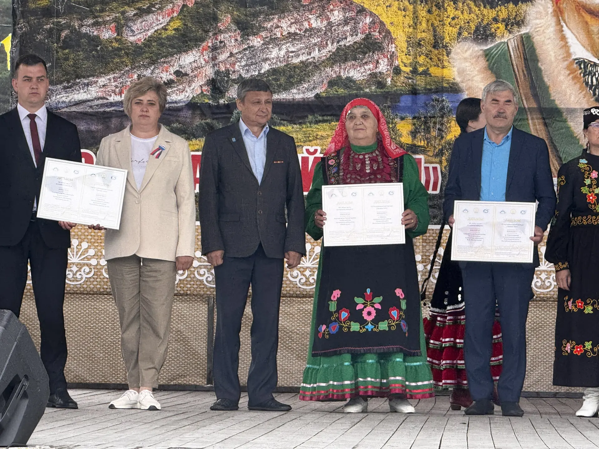 Активисты села Ибраево — финалисты республиканского конкурса «Трезвое село‑2025» — прин...