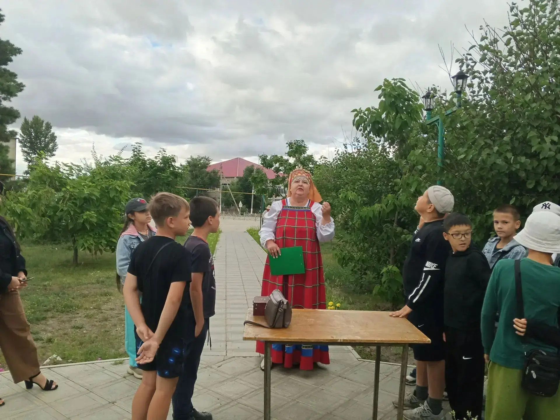17 июля  отмечается Единый день фольклора — праздник живой памяти нашего народа.
В Год единства наро