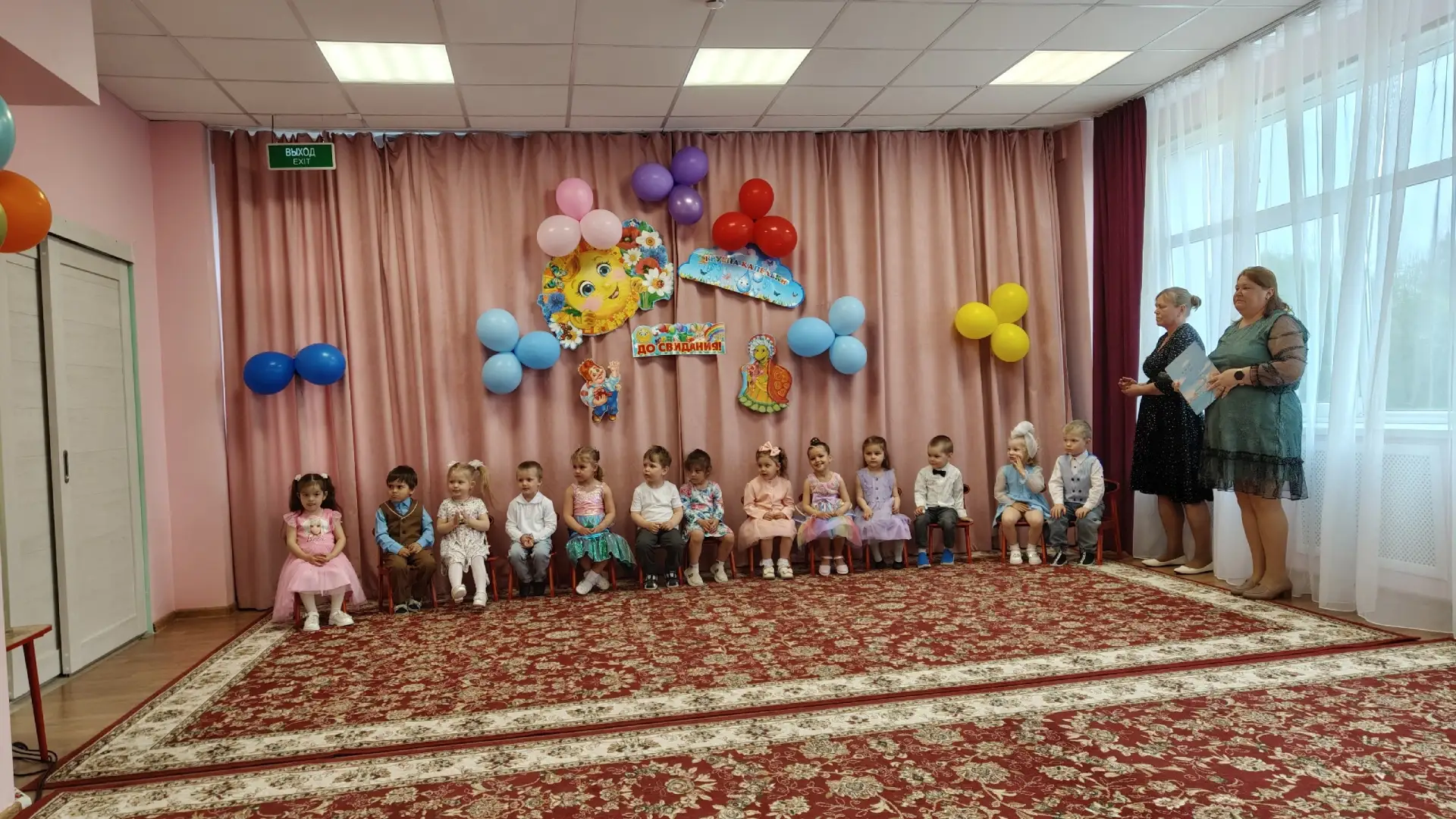Выпускной в младшей группе: теперь мы - средняя!