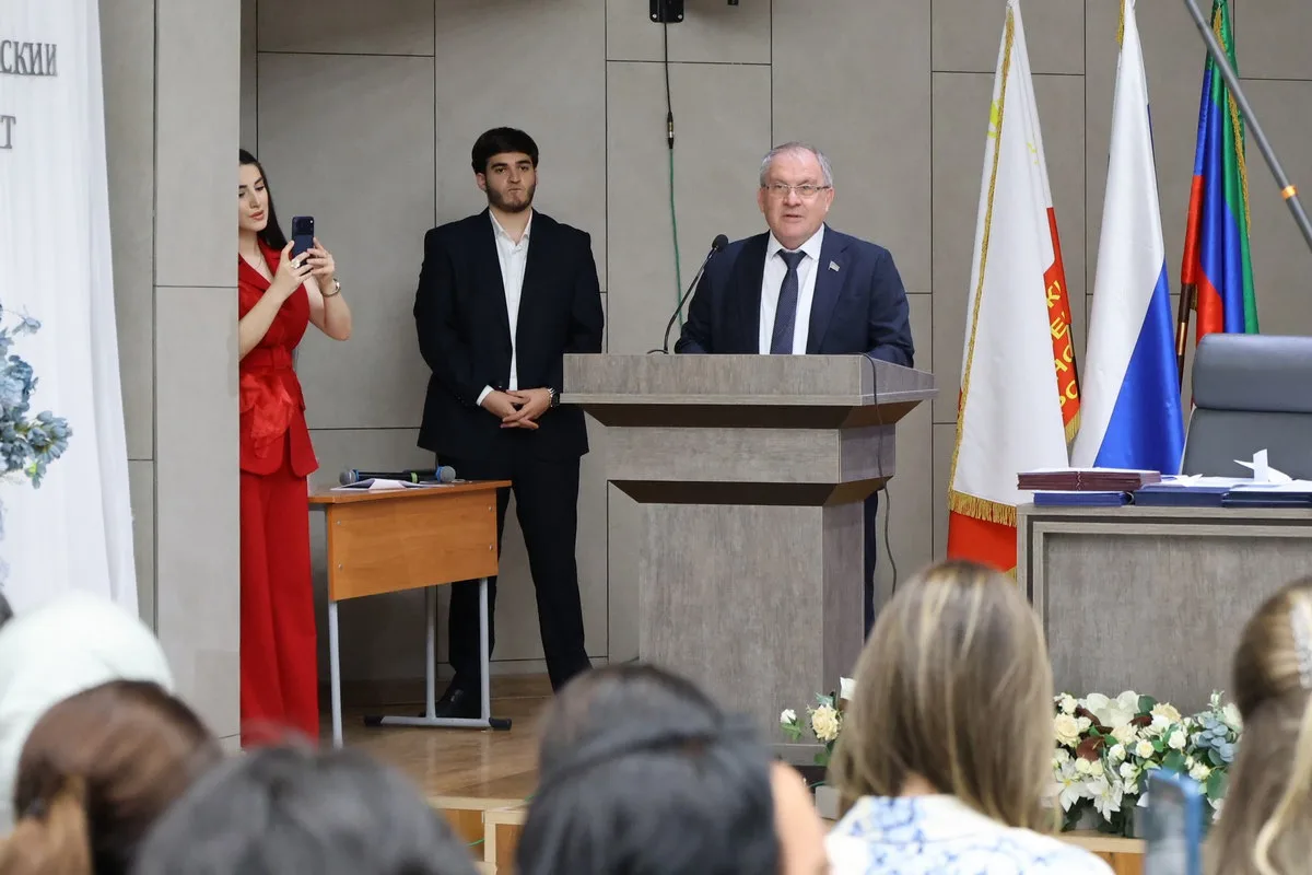 🎓 51-й выпуск педиатров ДГМУ!

1 июля 2026 года в Дагестанском государственном медицинском универси