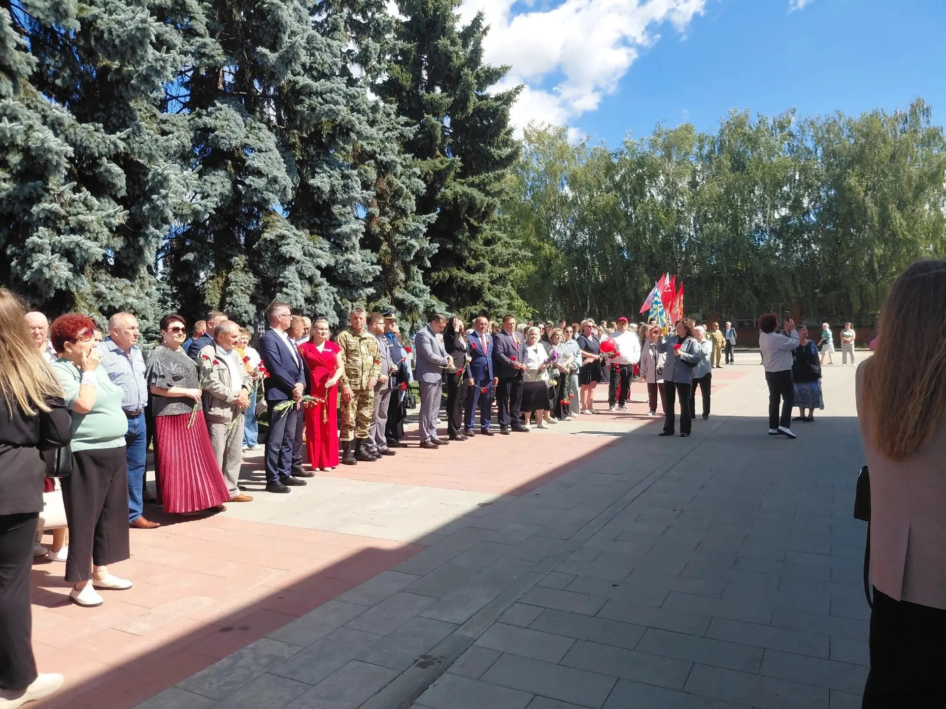 🇷🇺 Сегодня Карачев с особым трепетом отмечает 880-летие и 83-ю годовщину освобождения...