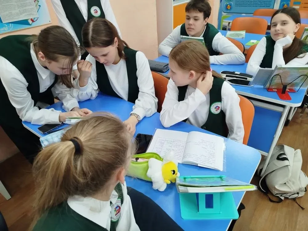 🎉 Сегодня состоялось торжественное открытие декады естественно-общественных наук! 🔬🌍 На протяжении в