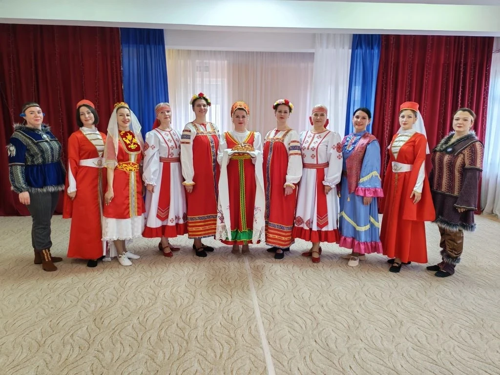 Поздравляем коллектив «Родничок» с победой на Всероссийском конкурсе «От мечты до солнц...