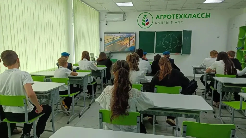 🌾📚 В МКОУ СОШ №5 прошел Всероссийский агродиктант! 📚🌾

🌱Сегодня в нашей школе состоялось замеча