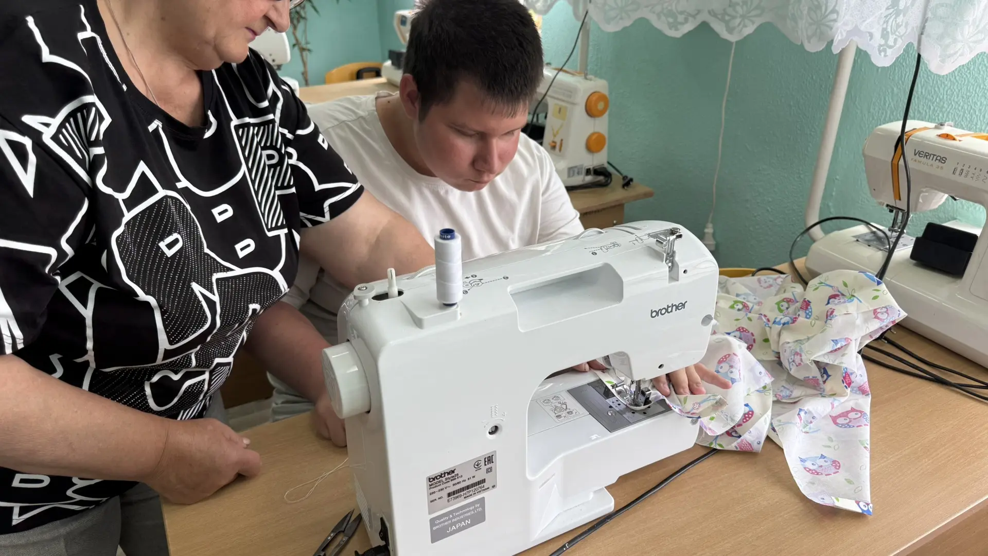 🎓 Сегодня в нашей школе прошёл итоговый экзамен для выпускников 9 класса по профилю «Швейное дело» 
