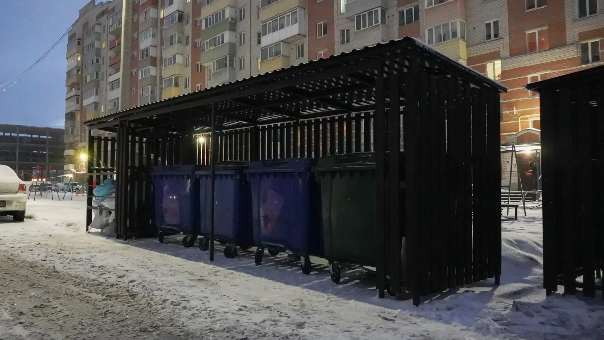 Не вывозят мусор — куда жаловаться?