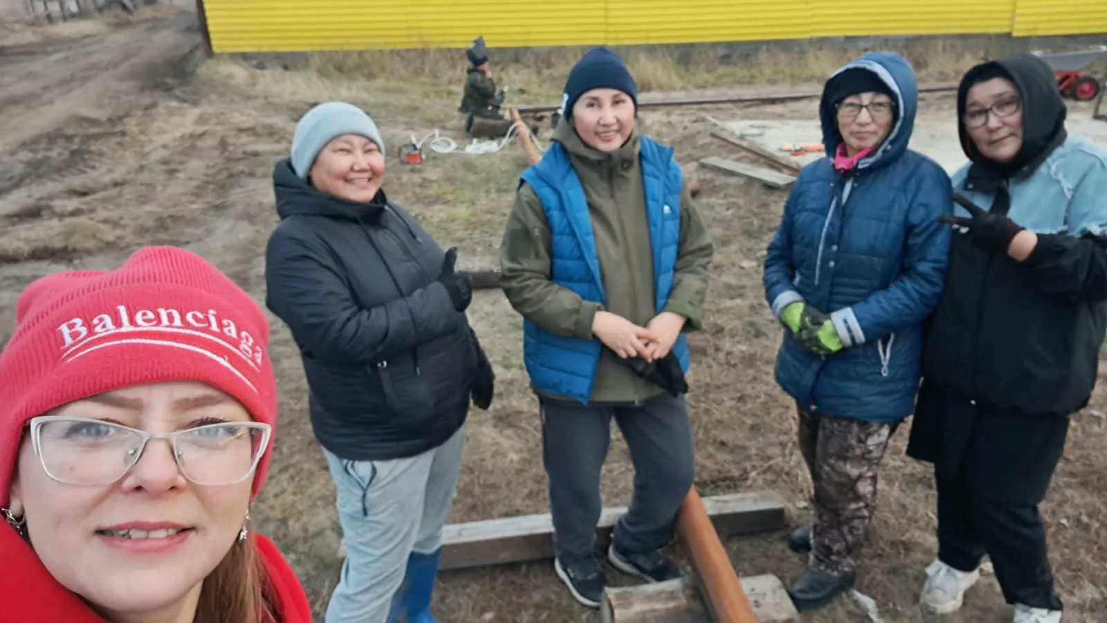 🏀 Активные жители микрорайона «Лермонтовский» вместе с руководителем Түөлбэ Викторией ...