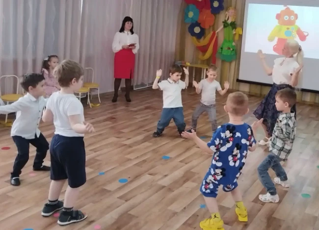 🌸 В марте есть такой денек, с цифрой будто кренделек... Кажется, что снежная и морозная зима никак н