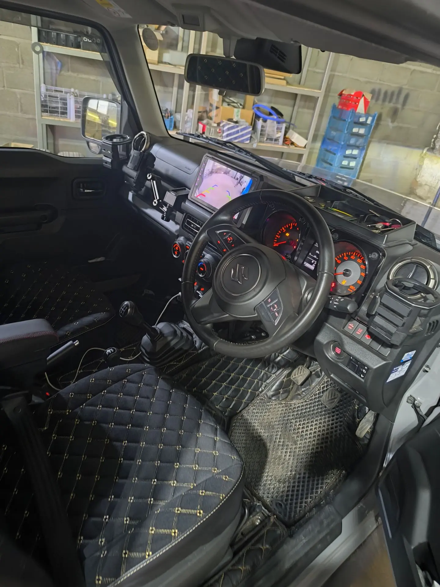Suzuki jimny.