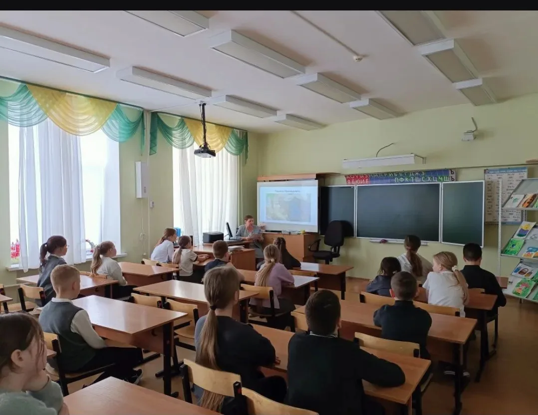Юные Эколята встретились с Валентиной Васильевной Чеботаревой, директором Теллермановского опытного 