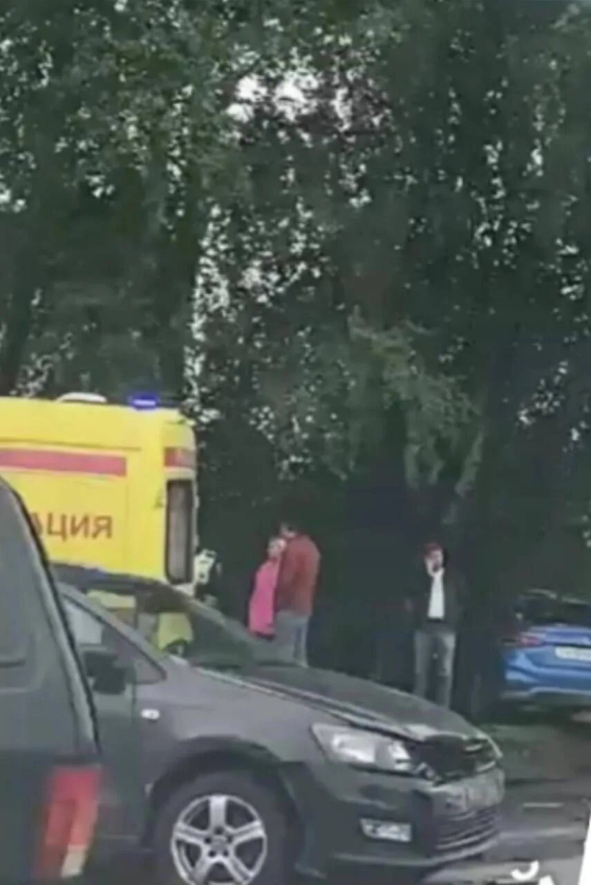 ⚡ Авария у заправки в Архангельске из-за приступа у водителя