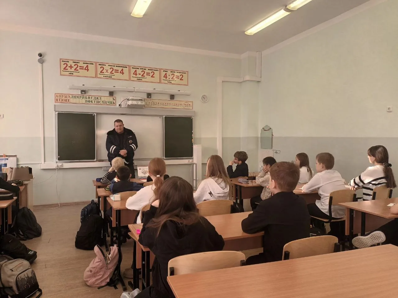 Просветительские беседы: знать - чтобы предупредить  Беседы посвященные вопросам медицины прошли для