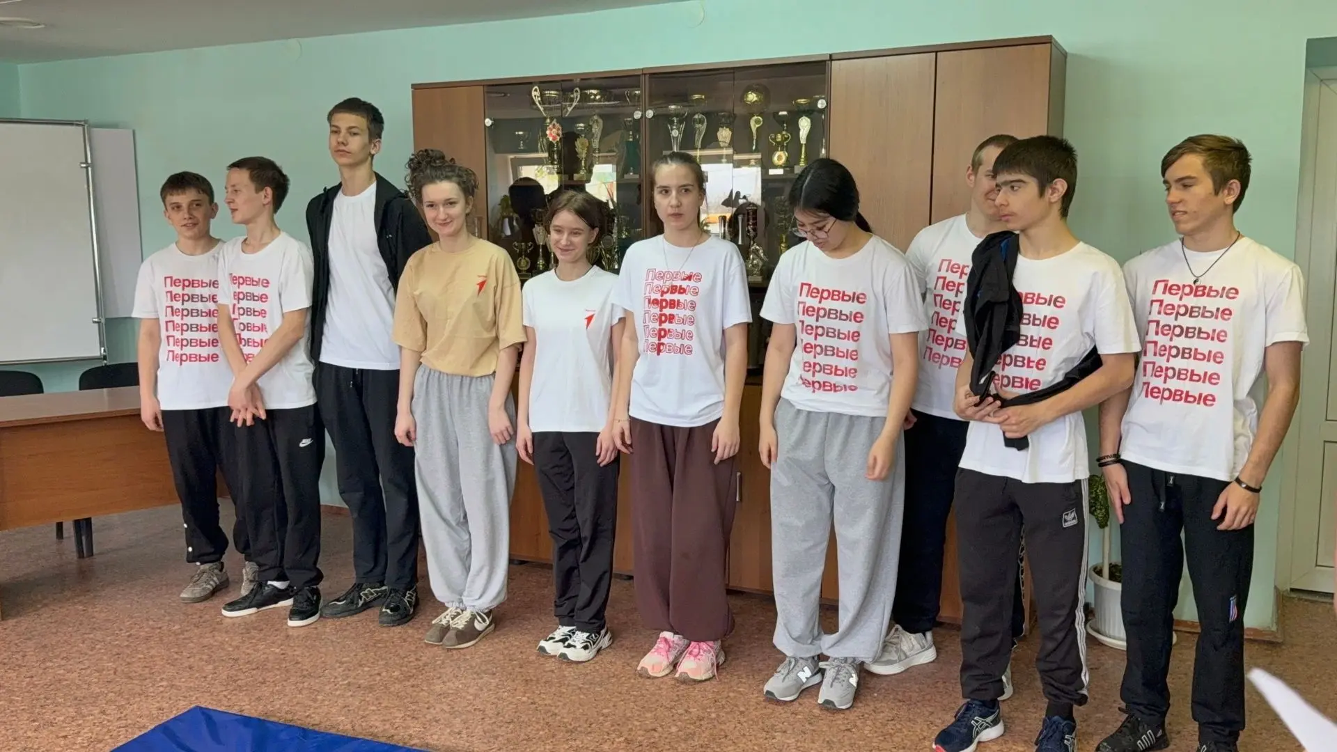 В этот четверг, 16 апреля, наши ученики превратились в настоящую сплоченную команду. В ...