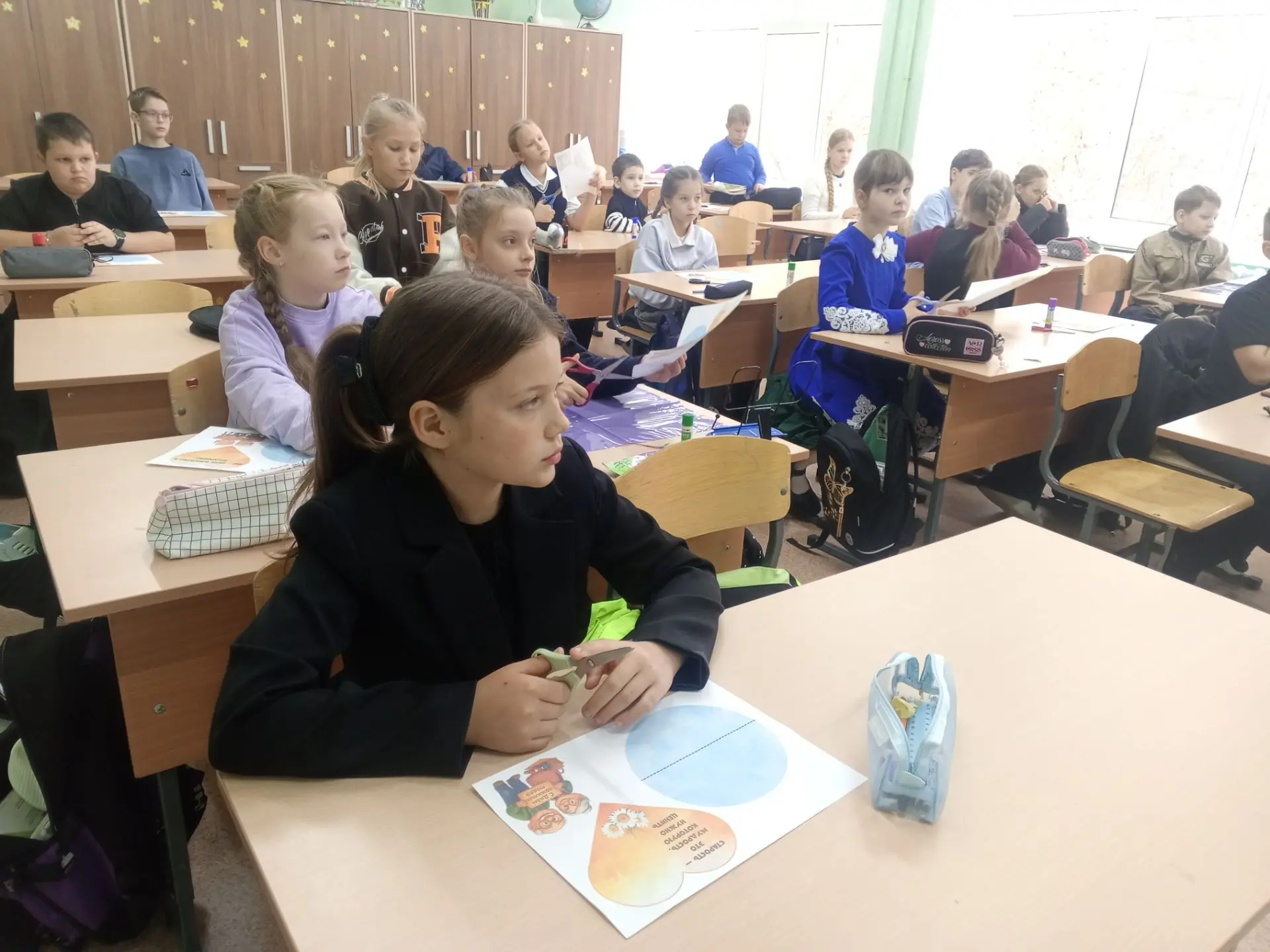 🌸 День пожилых людей: поделки от школьников 🌸