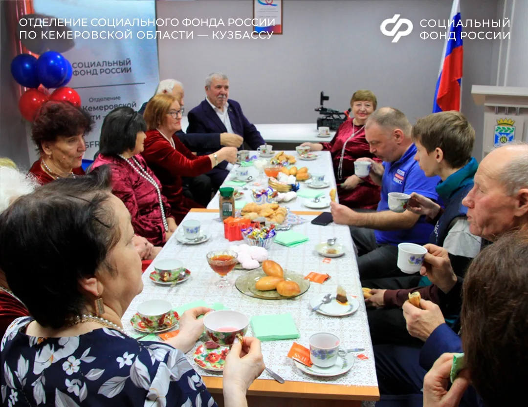 В пгт Крапивинский открылся новый Центр общения старшего поколения от Отделения СФР по Кузбассу  ➡️ 