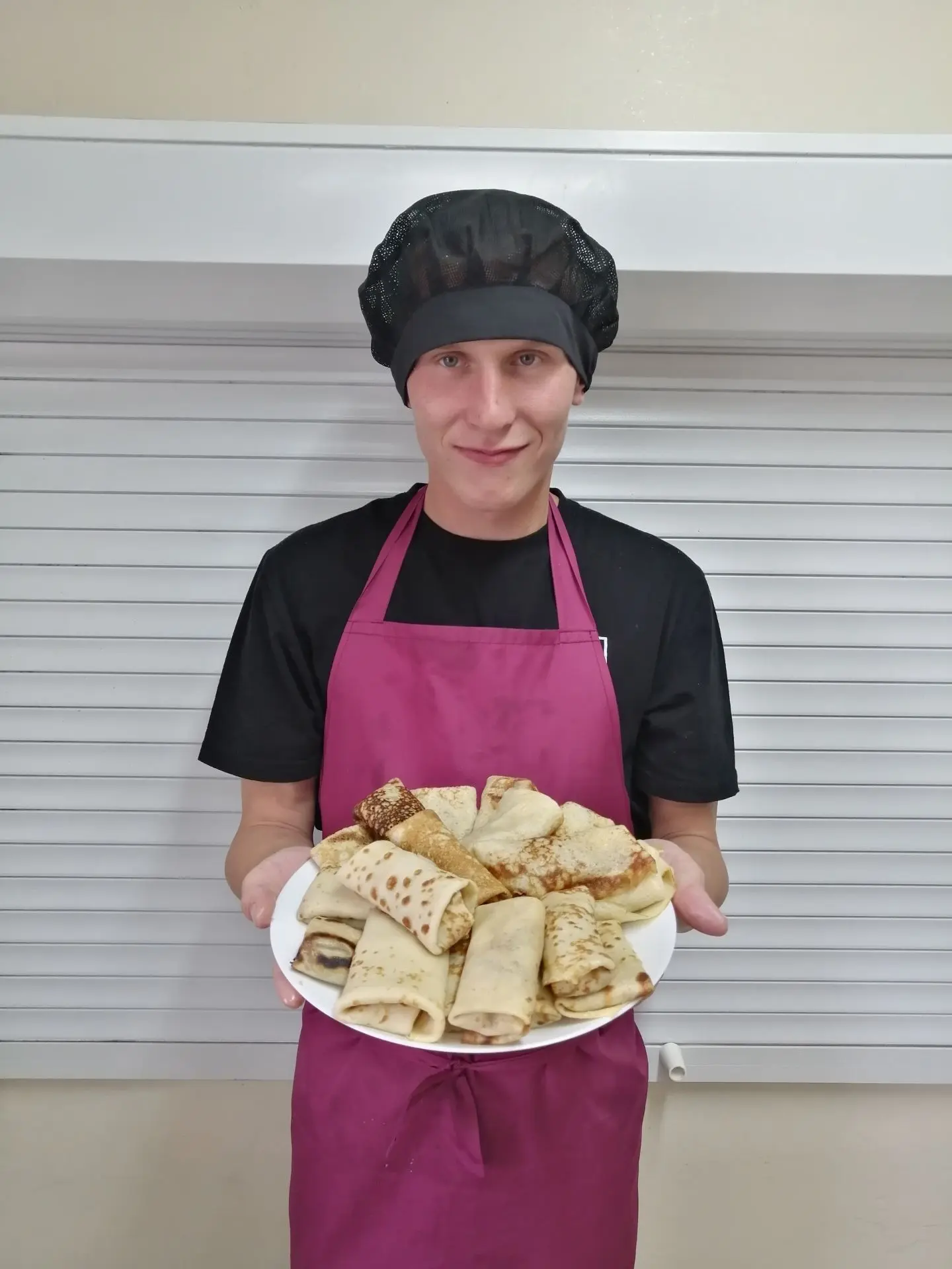 Блинчики со сгущёнкой — вот он, секрет идеального утра с друзьями!

Ай да Денис! Ай да молодец — уст